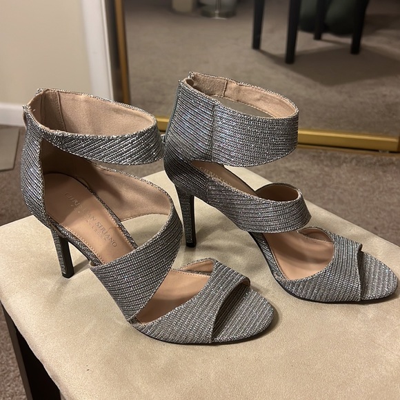 Christian Siriano high heels - Picture 2 of 6